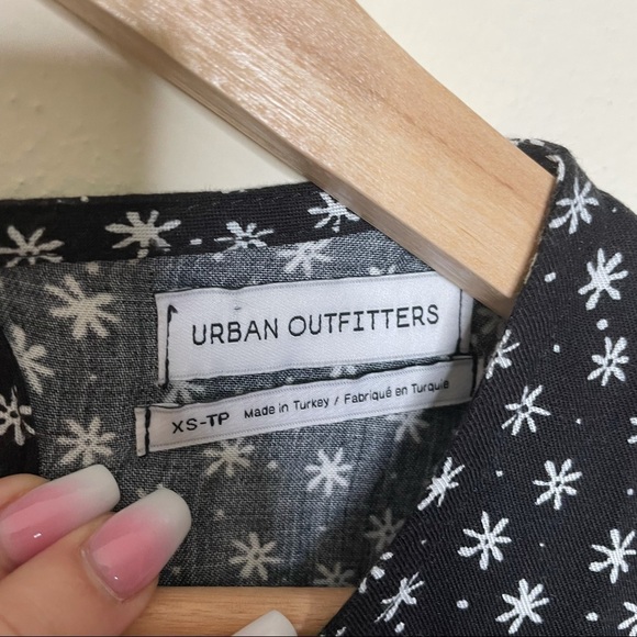 Urban Outfitters Floral Dress size xs - Picture 5 of 10